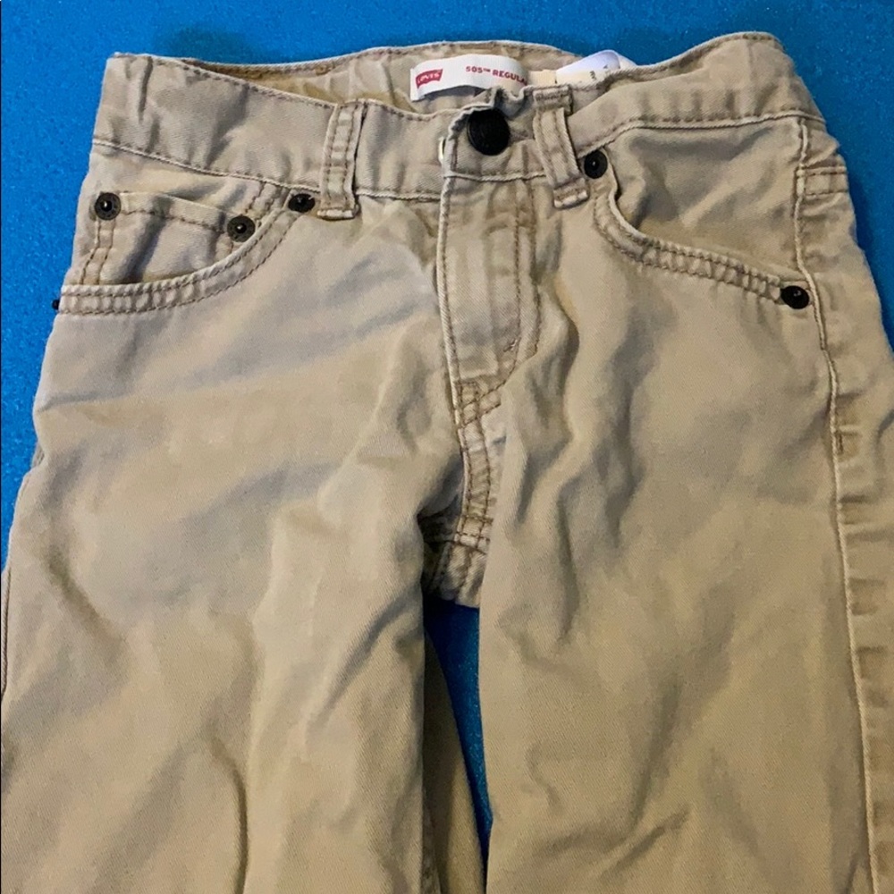 Levi 5 Regular Khaki Pants